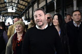 Πάσχα αποφάσεων για τον Νίκο Ανδρουλάκη